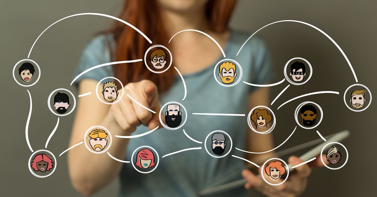 Avatars connected like a network marketing